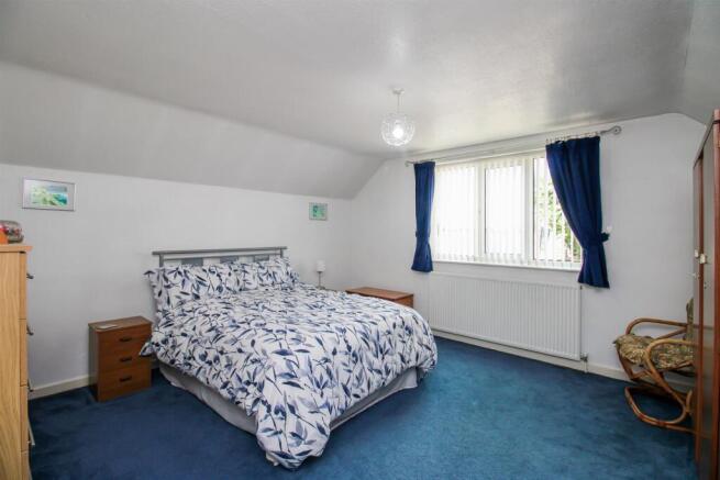 3 bed Detached Bungalow for sale Image 10