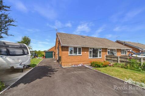 Cotswold Drive, Grassmoor, Chesterfield, Derbyshire, S42