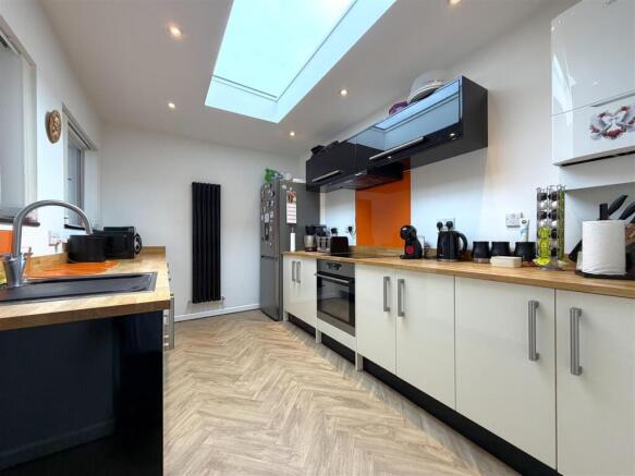 Superb Modern Kitchen 428