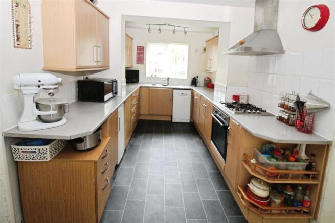 2 bed Semi-Detached for sale Image 4