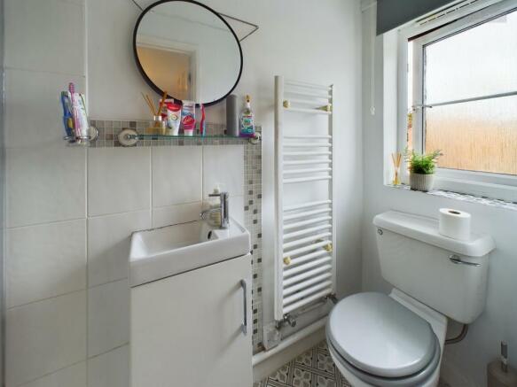 En-Suite To Master Bedroom