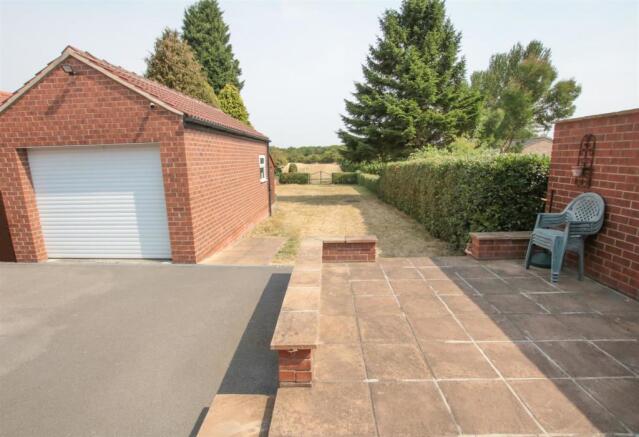 DETACHED GARAGE