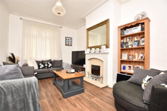 3 bed Terraced for sale Image 9