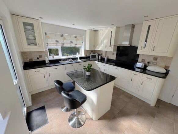 Breakfast Kitchen 
