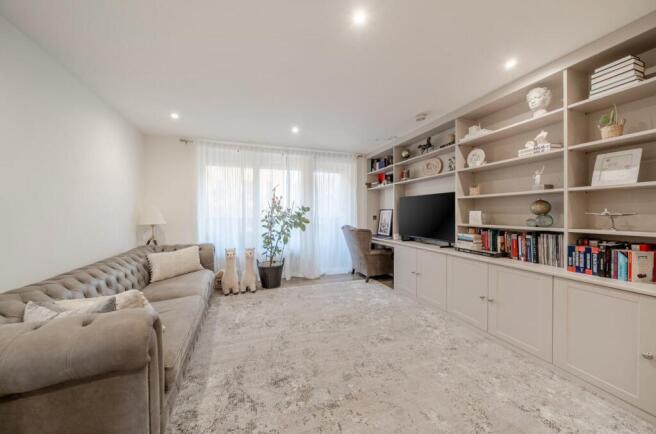 Davidson Frost-Wellings, DFW, Welford Court, Edgwa