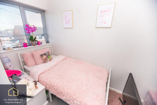 3 bed Semi-Detached for sale Image 6