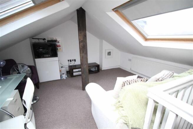 LOFT ROOM