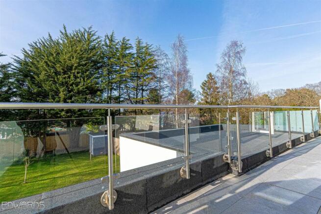 FLAT 5 BALCONY 2.jpg