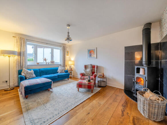 1371327-10-68f9f6...