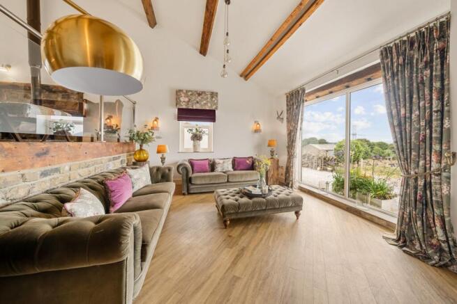 4 bed Barn Conversion for sale Image 6