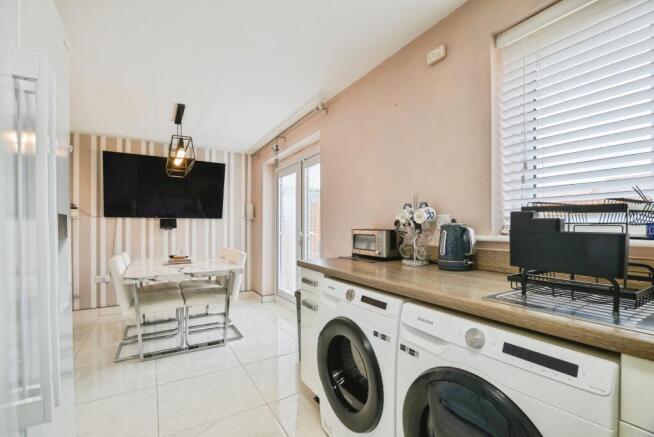 3 bed Detached for sale Image 6