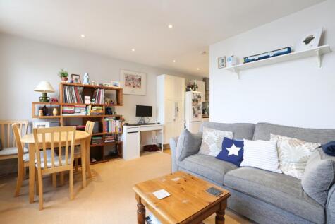 Wastdale Road, London