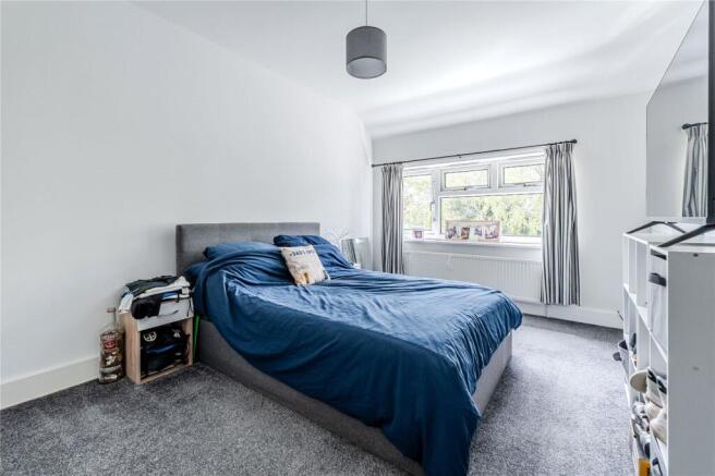 4 bed Semi-Detached for sale Image 10