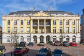 Flat 8, 11 Strathmore House, Queen Mother Square, Dorchester DT1 3DX