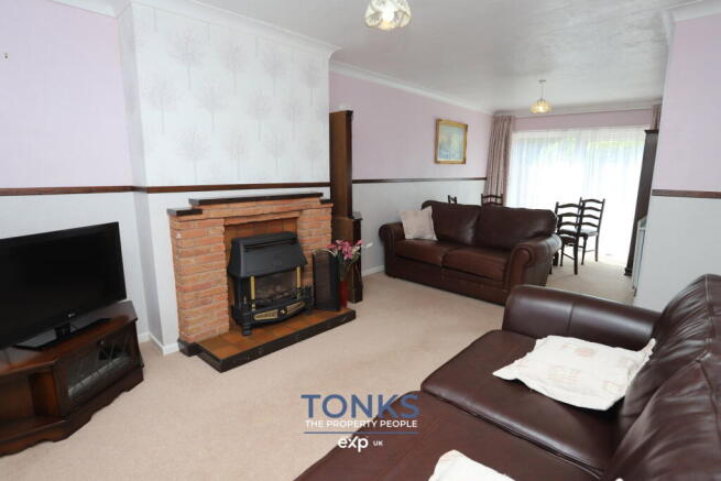 3 Bed with self contained downstairs annexe photo 4