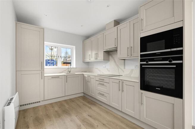 London Road, Binfield, Bracknell, Berkshire, RG42 photo 4
