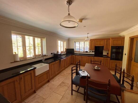 3 bed Detached Bungalow for sale Image 6