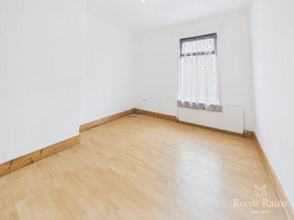 3 bed Terraced for sale Image 8