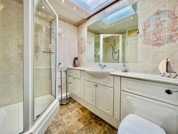 7 Heath Court 14.JPG