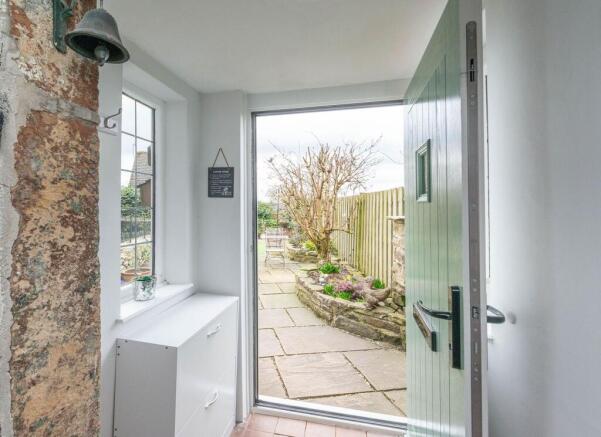 ENTRANCE PORCH