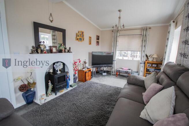 2 bed Park Home for sale Image 6