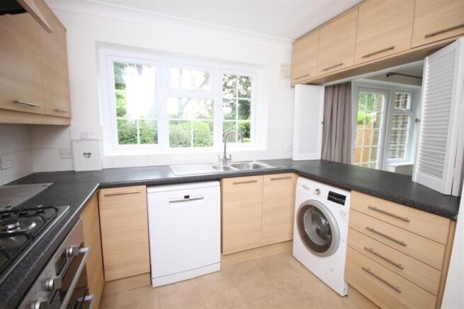 kitchen open hatch.JPG