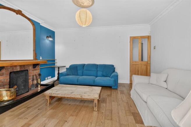 3 bed Detached for sale Image 4