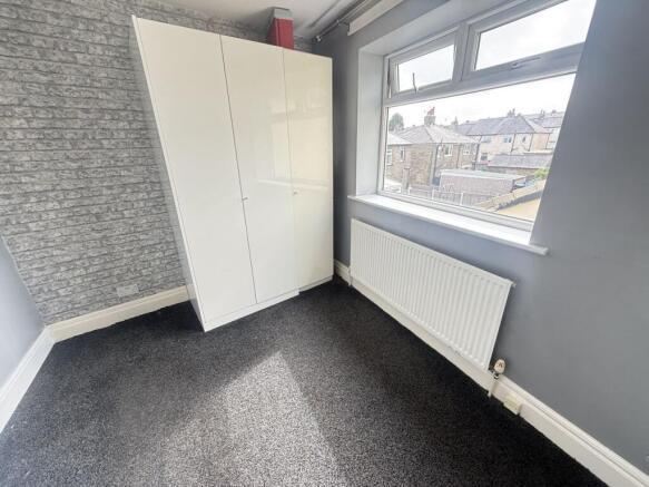 4 bed Town House for sale Image 9