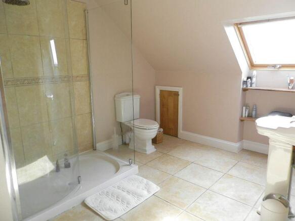 En-Suite - Ano...