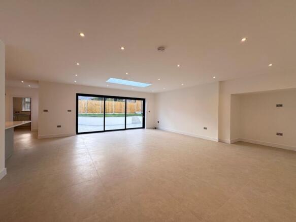 Lounge/kitchen/dining area