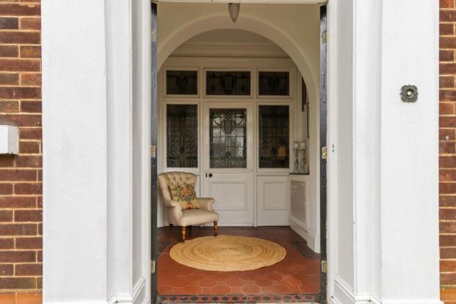 ENTRANCE VESTIBULE