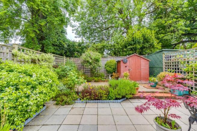Nursery Gardens, Welwyn Garden City, Hertfordshire, AL7 photo 3