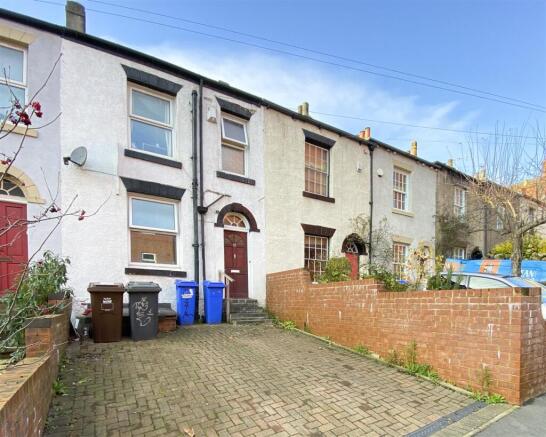 5 bed House to rent Image 12