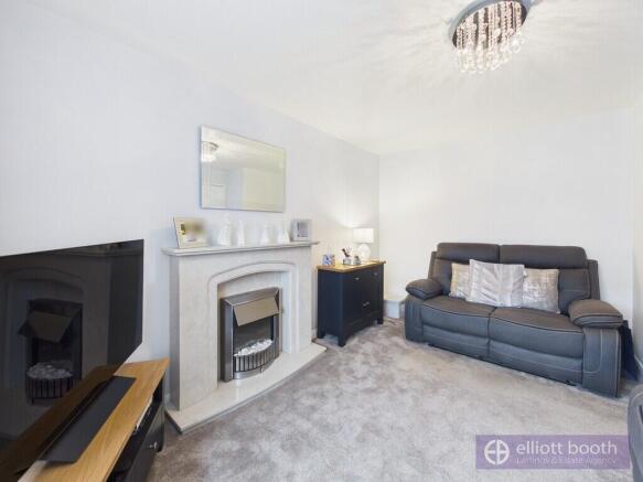 16 Ribchester Avenue photo 4