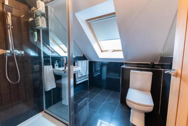Master En-Suite