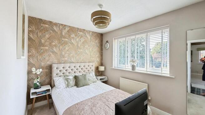 4 bed Detached for sale Image 11