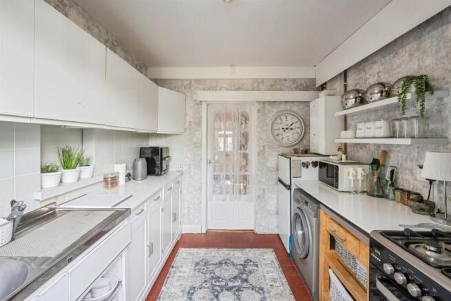 3 bed Semi-Detached for sale Image 5