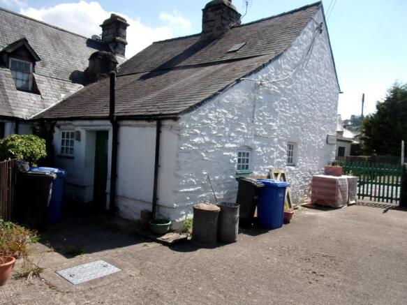 Yard/Parking Area