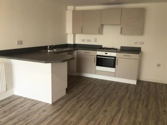 7 Neptune Road - kitchen.jpg