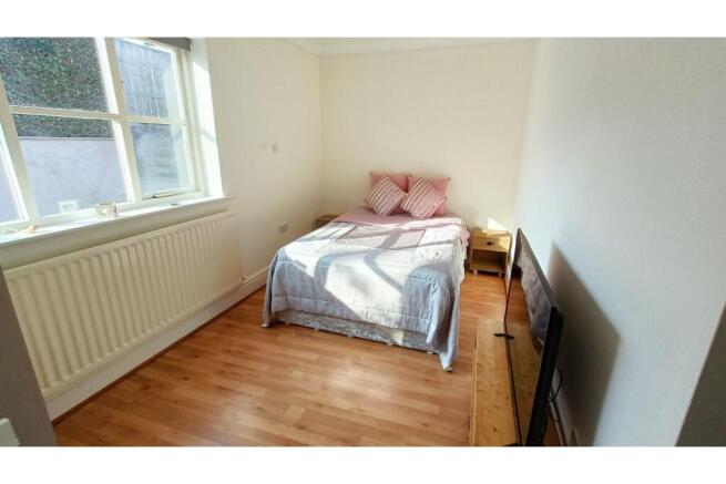 2 bed Semi-Detached Bungalow for sale Image 5