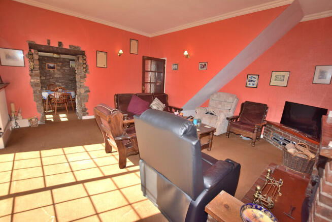 5 bed Terraced for sale Image 4