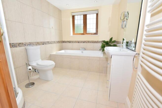 En-Suite Bathroom