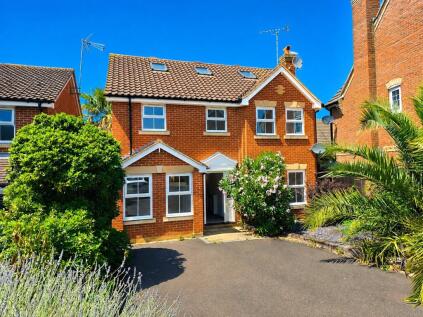 Nightingale Close, Rayleigh, Essex, SS6