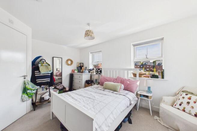 2 bed House for sale Image 8