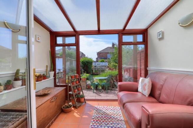 4 bed Semi-Detached for sale Image 6