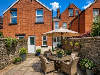 King Edward Street, Barnstaple, Devon, EX32