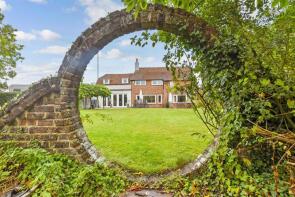 Eagle House, Main Road, Chichester PO18 8RY