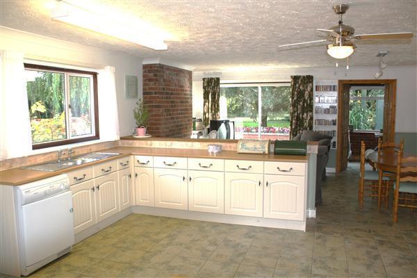 Kitchen & Family Room