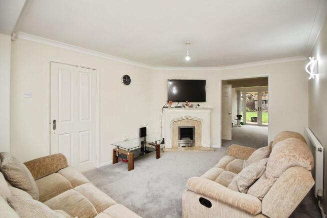 Oriel Drive, Syston, LE7 photo 4