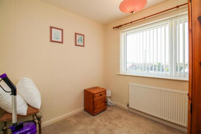 3 bed Semi-Detached for sale Image 9
